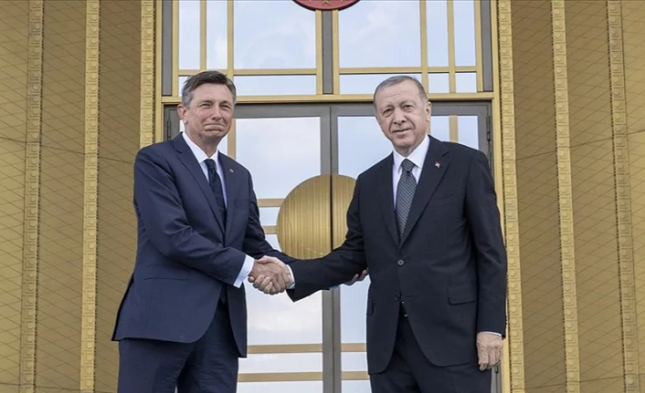 Cumhurbaşkanı Erdoğan mevkidaşı Pahor'u resmi törenle karşıladı
