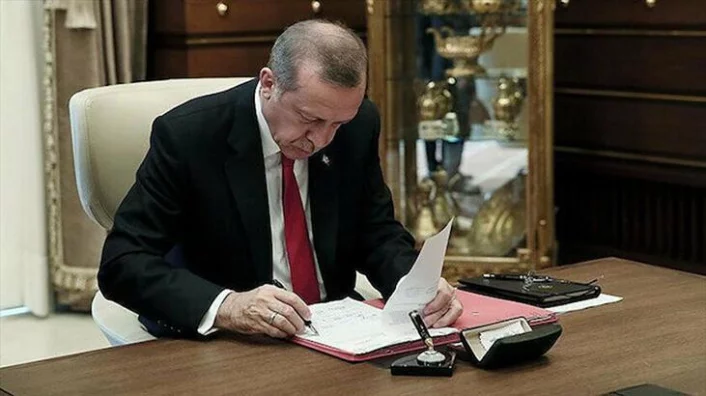 Cumhurbaşkanı Erdoğan imzaladı:	Kamuda kemerleri  sıkma  dönemi!