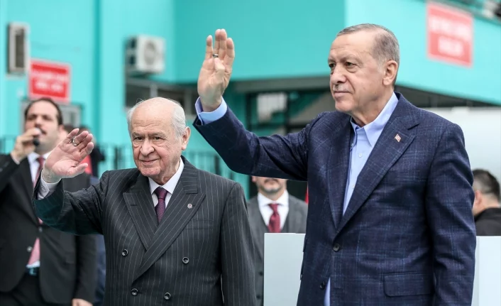 Cumhurbaşkanı Erdoğan depremden sonra 3. kez Hatay’da: “Hatay’ı asla yalnız bırakmayacağız”