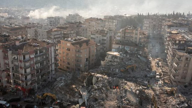 Deprem bölgesinde 12 bin 617 ağır hasarlı bina tespit edildi