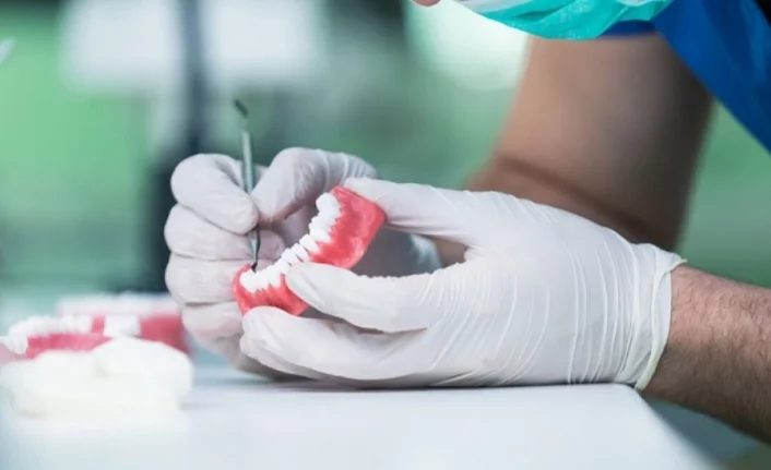 Diş protez laboratuvar hizmeti alınacaktır