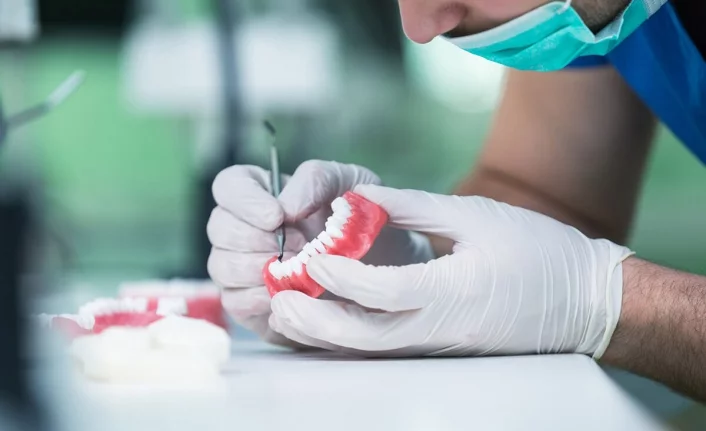Diş protezi laboratuvar hizmeti alınacak