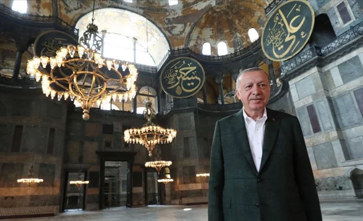 Erdoğan, Ayasofya'da incelemelerde bulundu!
