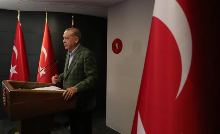 Erdoğan İstiklal Marşı'nı okudu