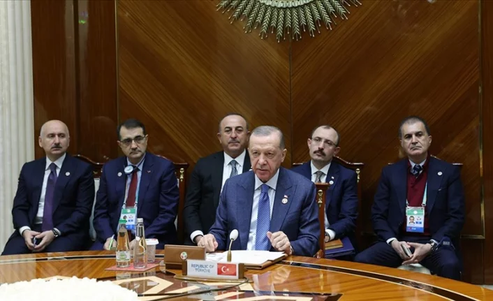 Erdoğan: Türkmen doğal gazının batı pazarlarına nakline artık başlamalıyız