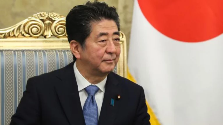 Eski Japonya Başbakanı Şinzo Abe hayatını kaybetti