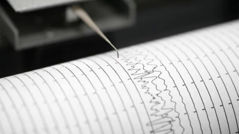 Girit Adası'nda 5,7 büyüklüğünde deprem