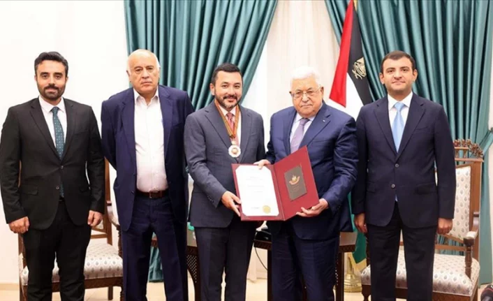 ICYF Başkanı Ayhan'a Filistin devlet liyakat nişanı verildi