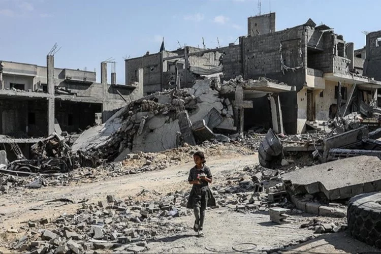 İsrail ordusunun Gazze'ye yönelik saldırılarında en az 33 Filistinli öldü