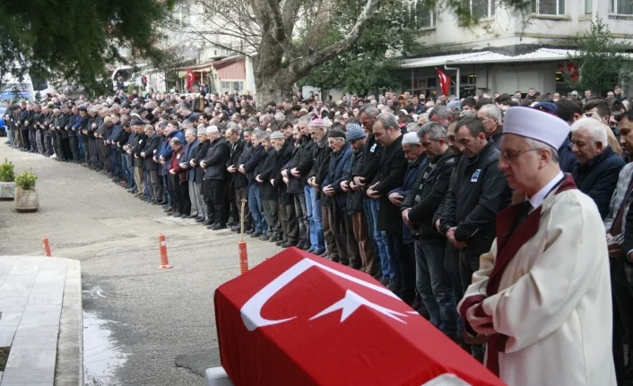 Kaza kurşunuyla ölen Bursalı polis son yolculuğuna uğurlandı