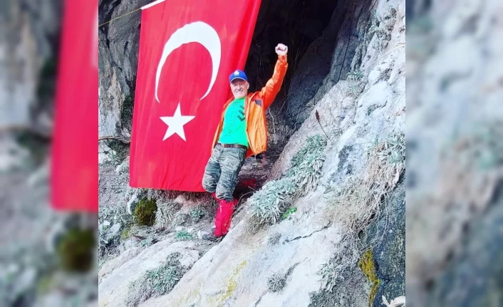Kimsenin çıkamadığı Mağaraya Türk bayrağı astı