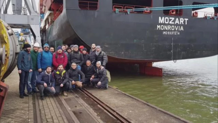 Korsanların kaçırdığı 15 Türk denizci kurtarıldı