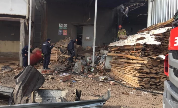 Mobilya fabrikasında patlama: 1 ölü 5 ağır yaralı