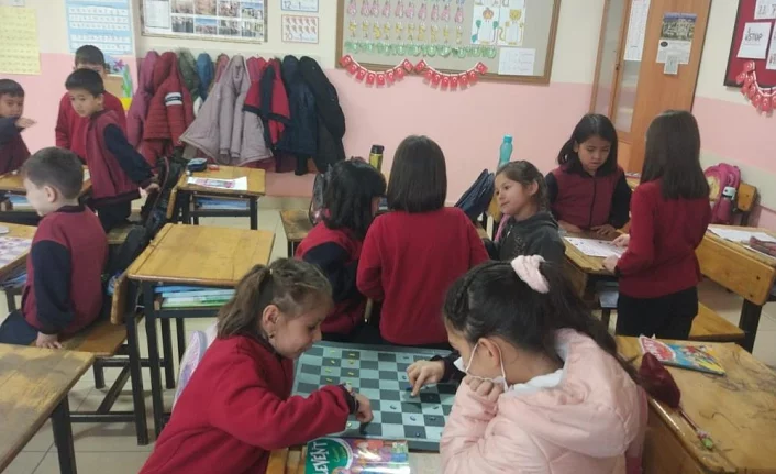 Mustafakemalpaşa'da atıl okullar köylerin kalbi oluyor