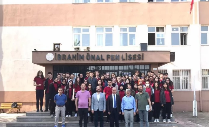 Mustafakemalpaşa Belediyesinden YGS’ye hazırlanan öğrencilere destek