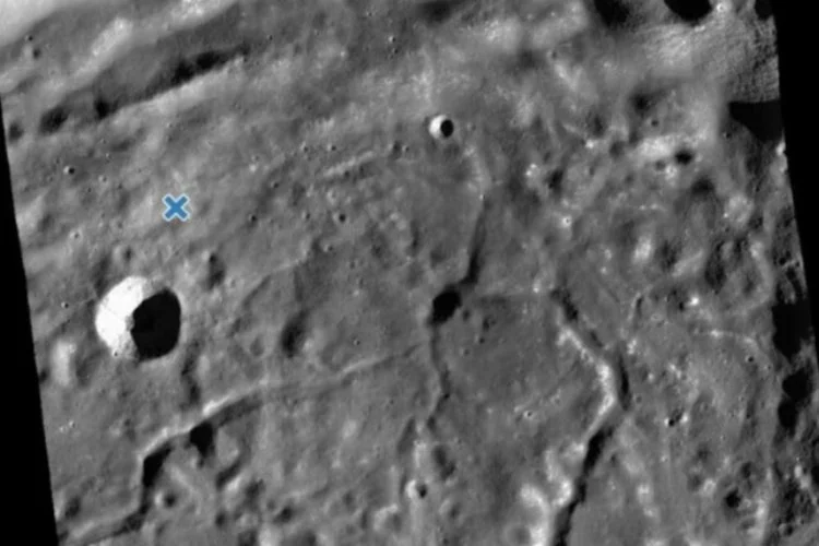 NASA, Ay'a düşen Japon uzay aracını görüntüledi