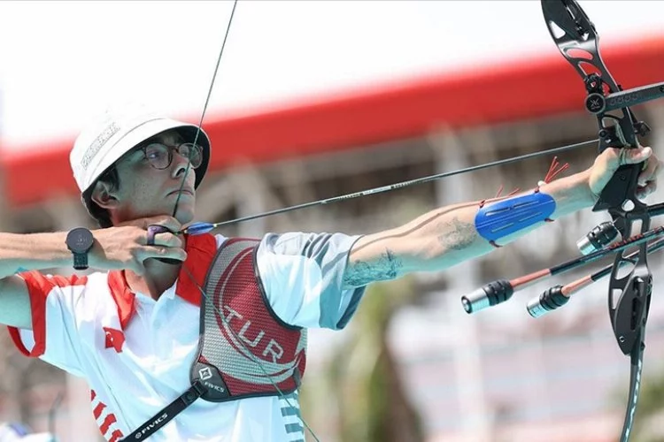 Okçulukta Mete Gazoz, Açık Hava Avrupa Şampiyonası'nda finale yükseldi