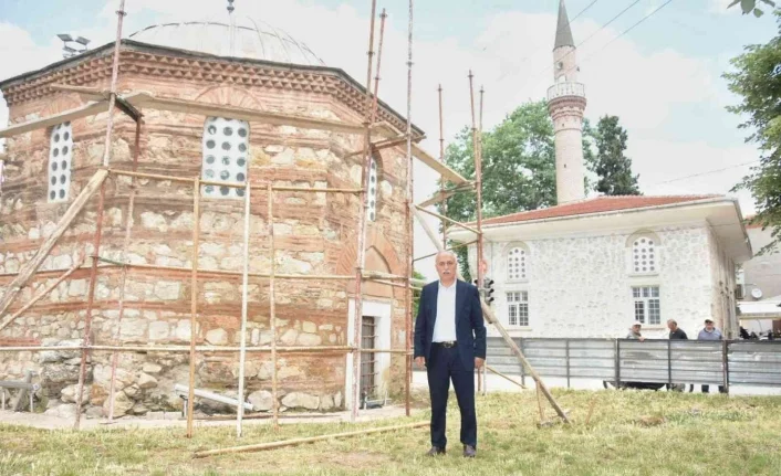 Osmanlı’nın ilk başkenti Yenişehir’de tarihi eserlerin etrafı açılıyor
