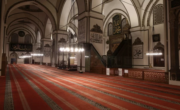Ramazanın ilk cumasında Bursa'da camiler boş kaldı!