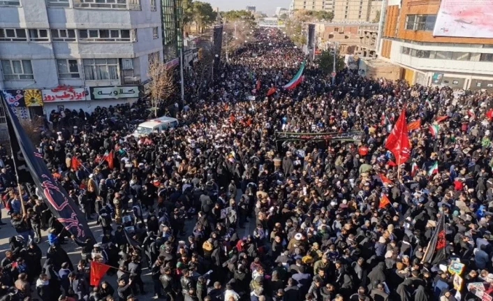 Süleymani'nin cenaze töreninde izdiham: 40 ölü