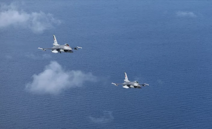 Türk F-16'larına Yunan  tacizi!