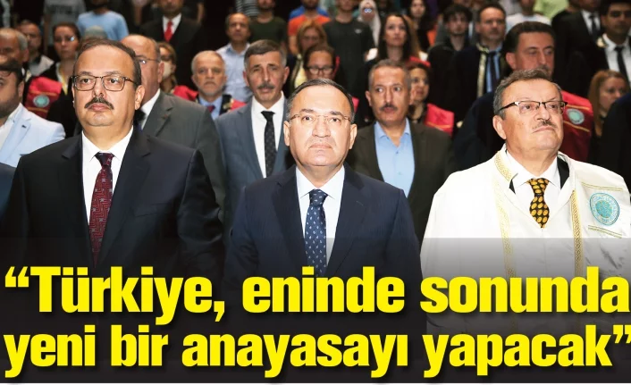“Türkiye, eninde sonunda yeni bir anayasayı yapacak”