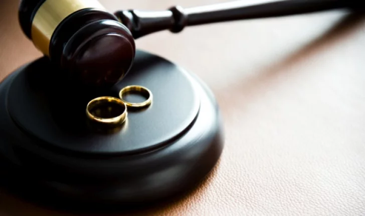 Yargıtay'dan emsal karar! Boşanmak manevi tazminat gerektirmez